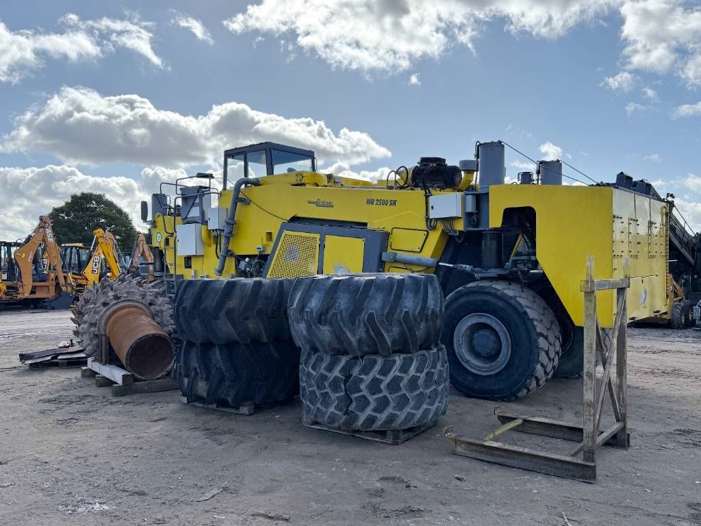 Wirtgen WR2500SK - Dutch Machine / Extra Miller and Tires