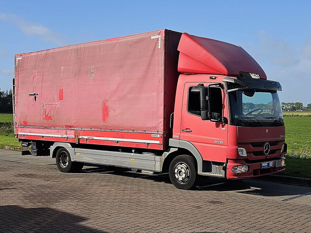 MERCEDES-BENZ ATEGO 818