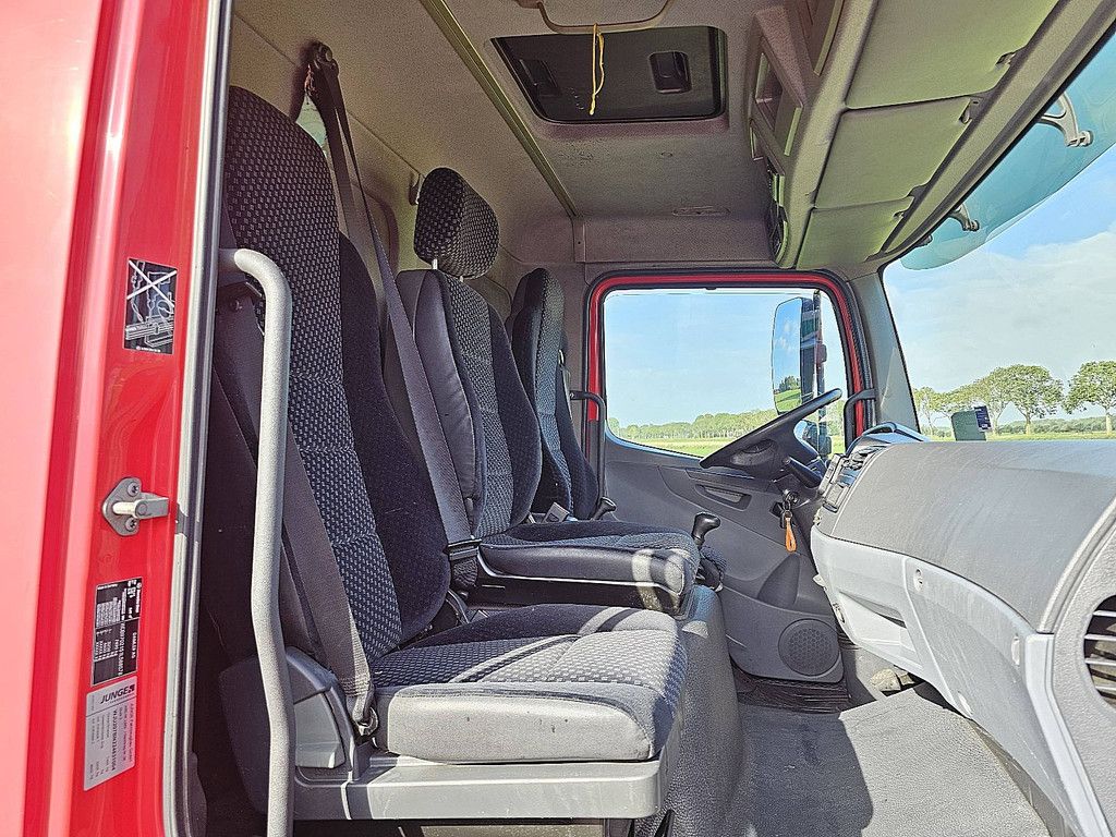 MERCEDES-BENZ ATEGO 818