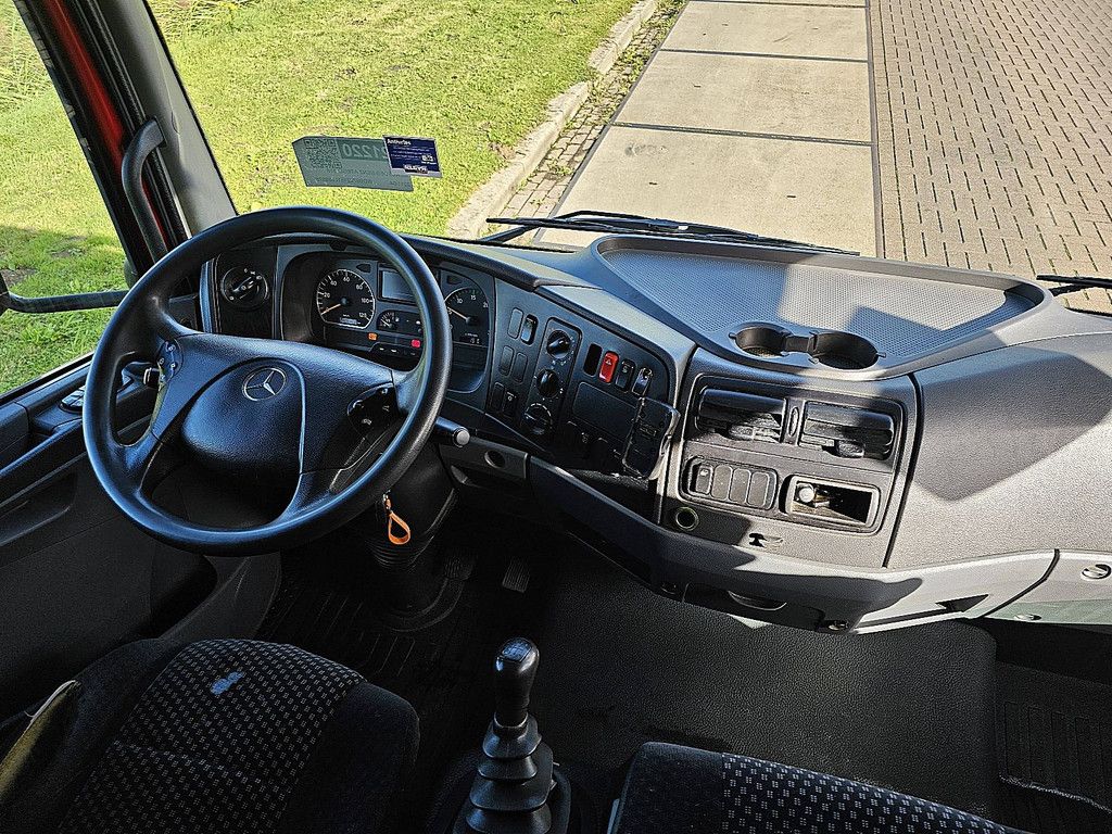 MERCEDES-BENZ ATEGO 818
