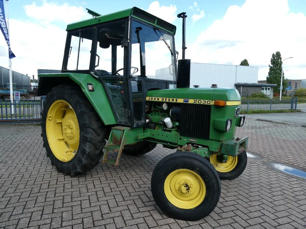John Deere 2030 2wd / 6141 Draaiuren / Margetrekker