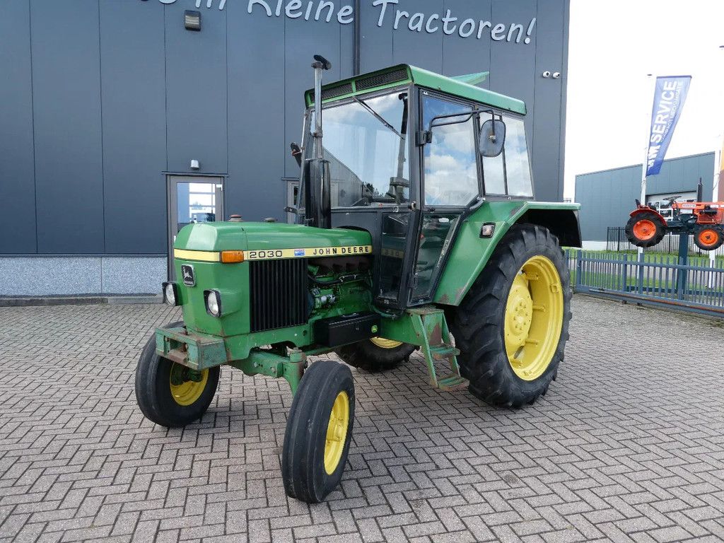 John Deere 2030 2wd / 6141 Draaiuren / Margetrekker