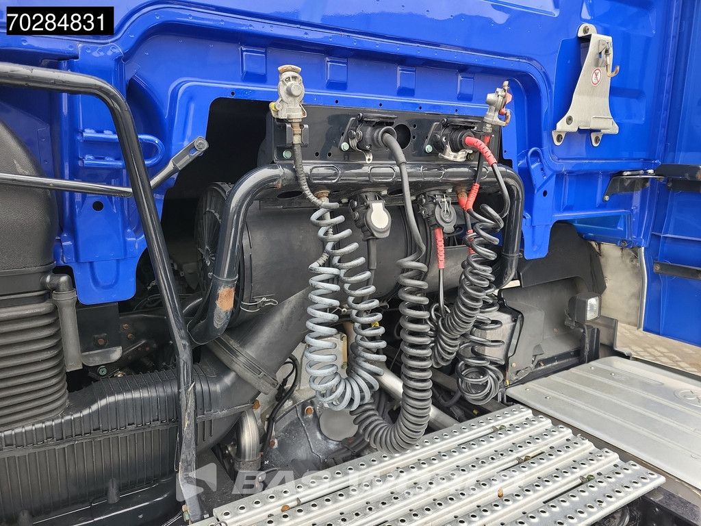 MAN TGX 18.460 4X2 XLX Mega Retarder 2x Tanks