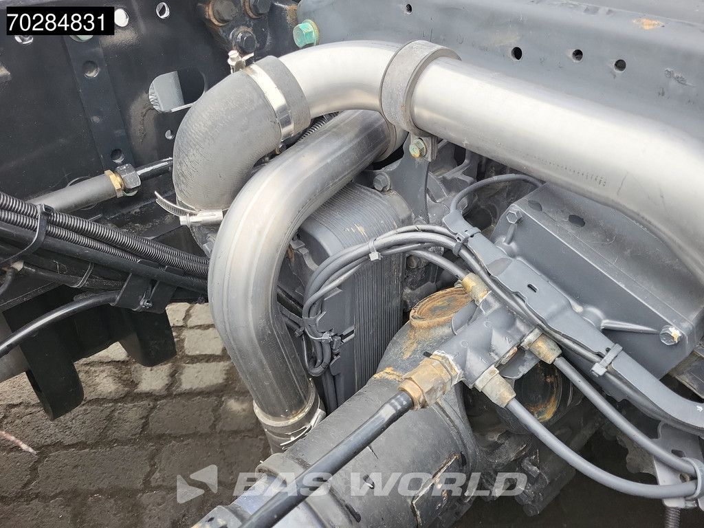 MAN TGX 18.460 4X2 XLX Mega Retarder 2x Tanks