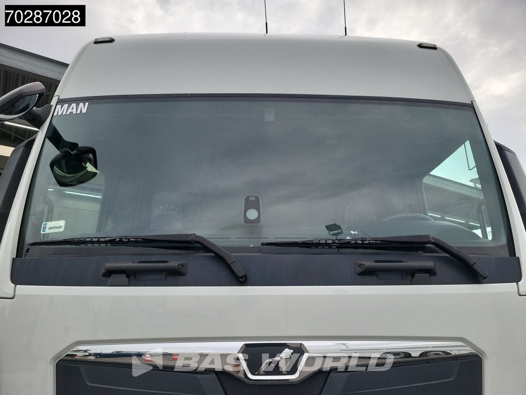 MAN TGX 18.470 4X2 GX Mega Retarder 2xTanks ACC Euro 6