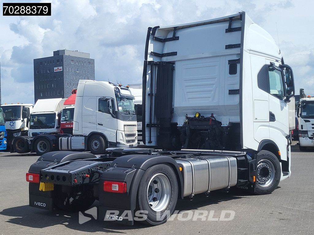 Iveco S-Way 580 4X2 NEW! 2x Tanks Navi ACC Standklima