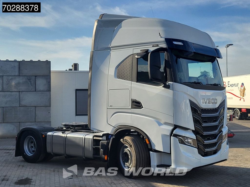 Iveco S-way 580 4X2 NEW! 2x Tanks Navi ACC Standklima