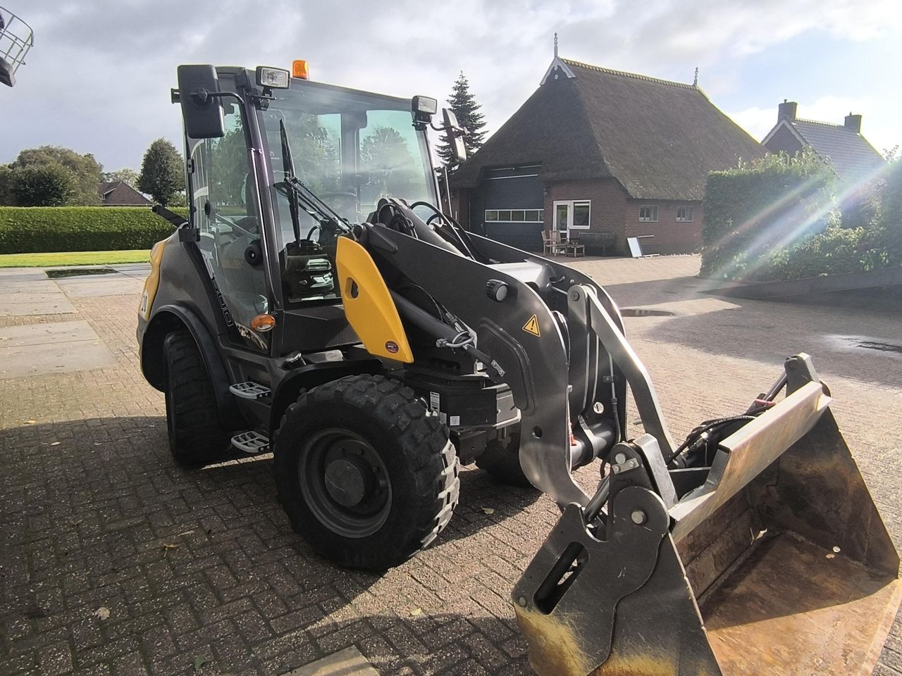 MECALAC AS600