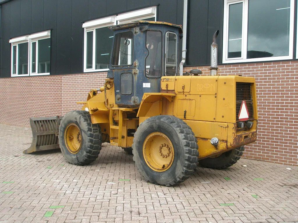 Komatsu W40-2