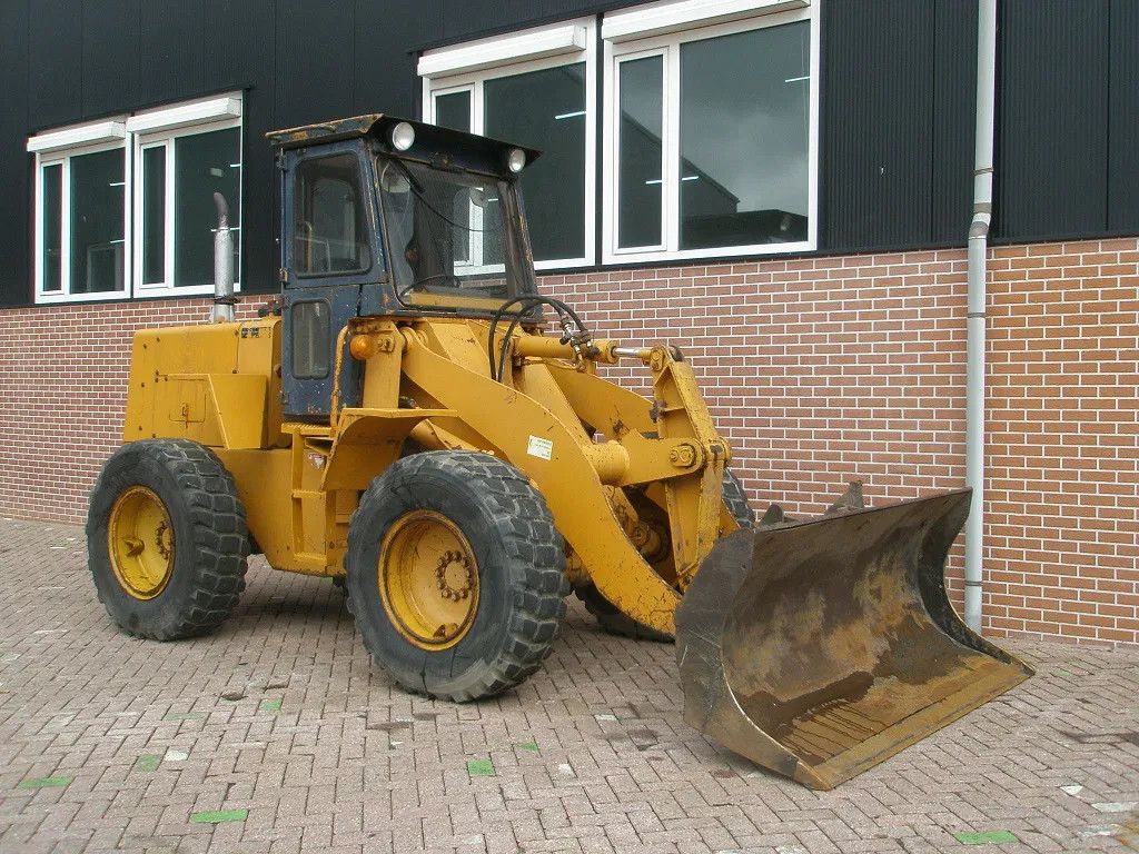 Komatsu W40-2