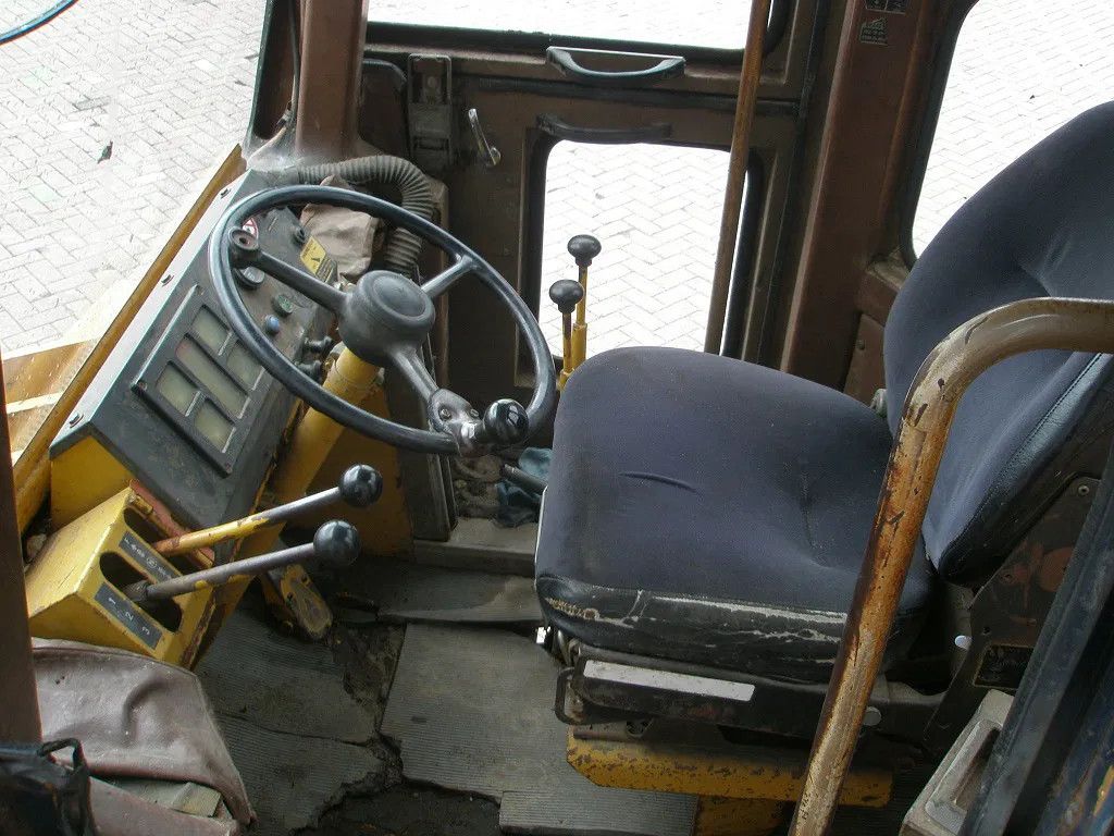 Komatsu W40-2