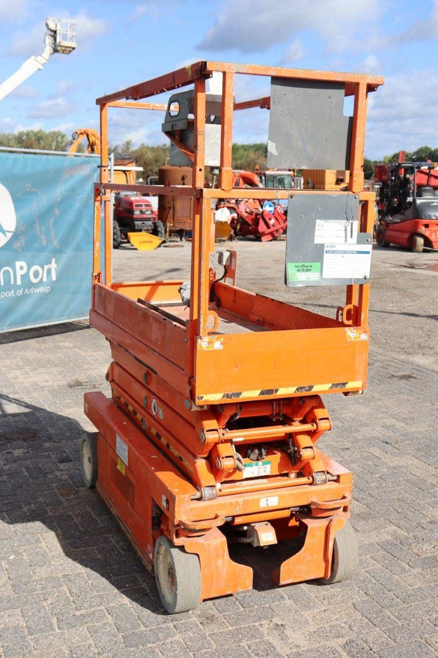 Scissor Lift Skyjack SJIII-3219 Electric 7.8m 2014