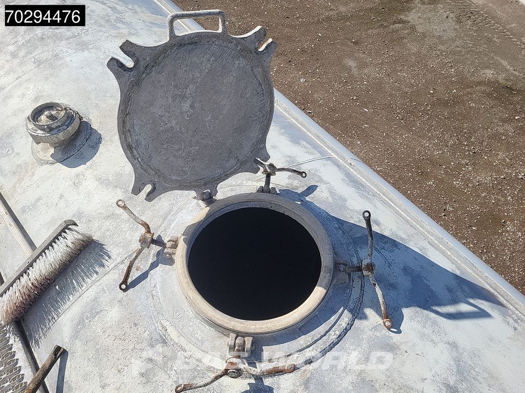Feldbinder EUT 46.3 3 Achsen Cement