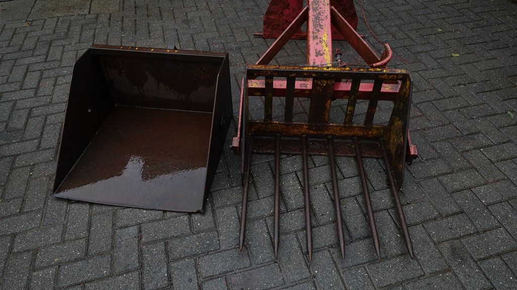 Vicon Achterlader met mestvork en grondbak