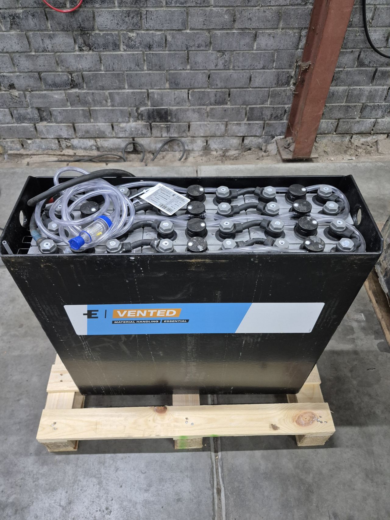 Tractiebatterij Exide 2PzS250 bj maart 2025 c5 getest 100%