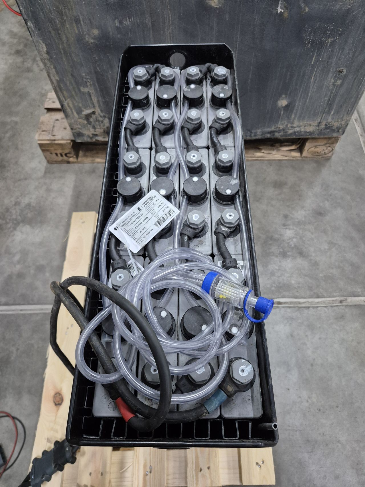Tractiebatterij Exide 2PzS250 bj maart 2025 c5 getest 100%