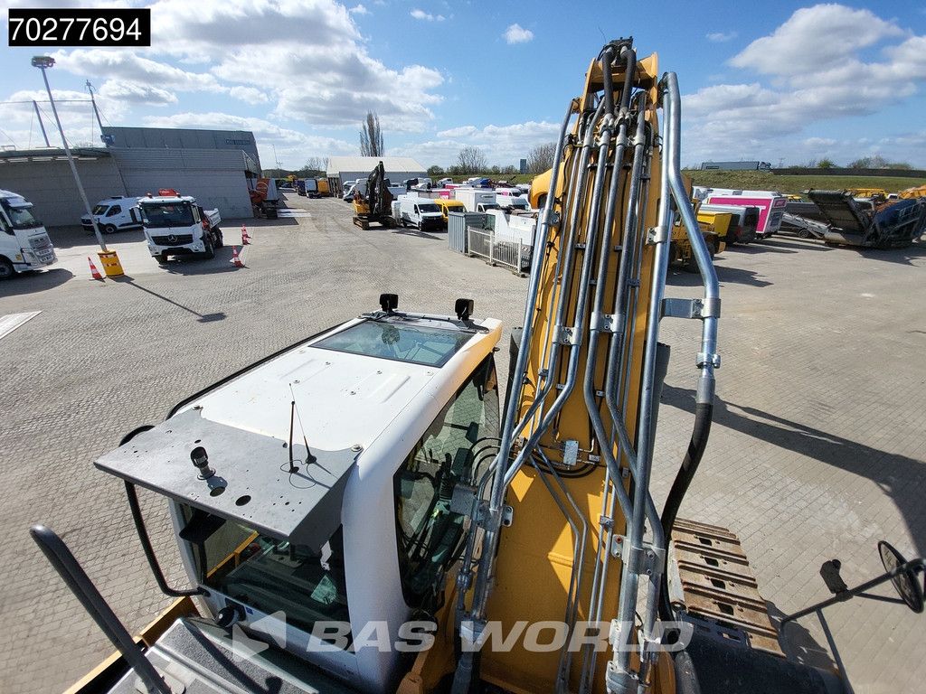 Liebherr R946 SHD