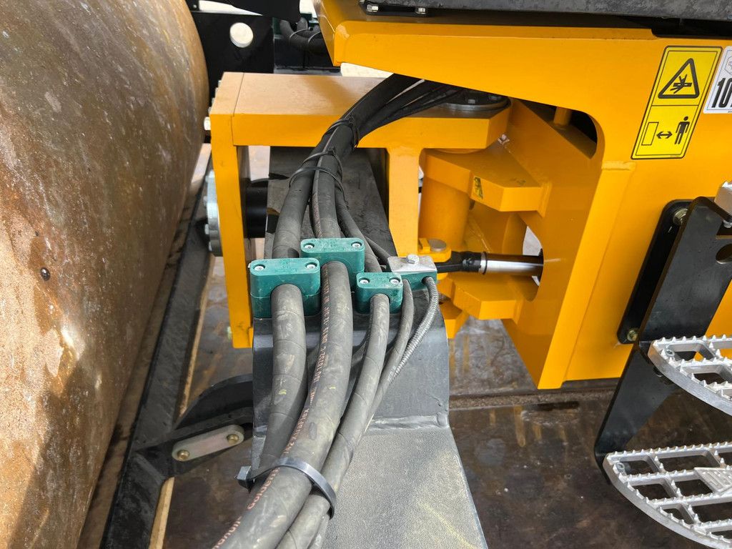 JCB VM166D