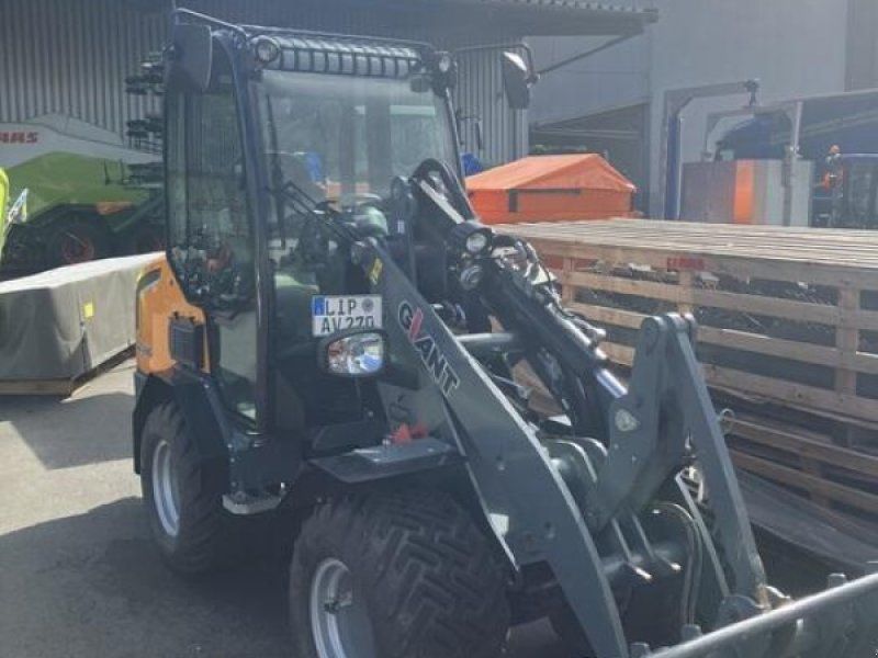Giant G2700 HD