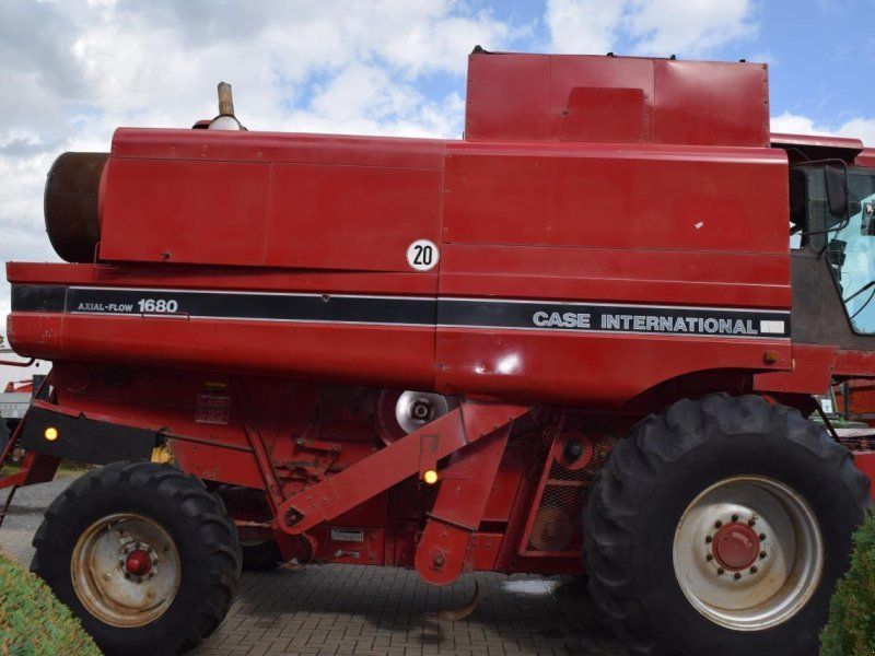 Case IH 1680 Axial