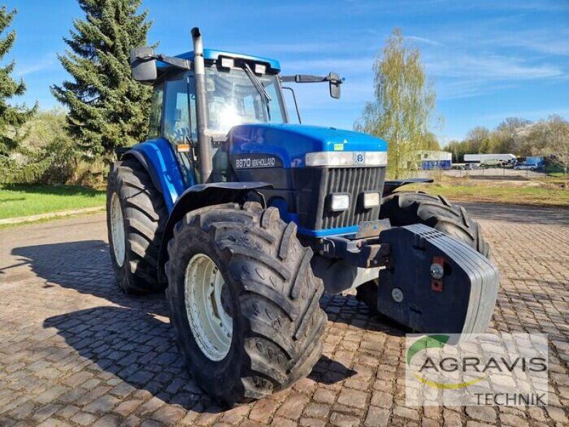 New Holland 8870