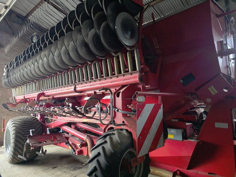 Kverneland DG 9000