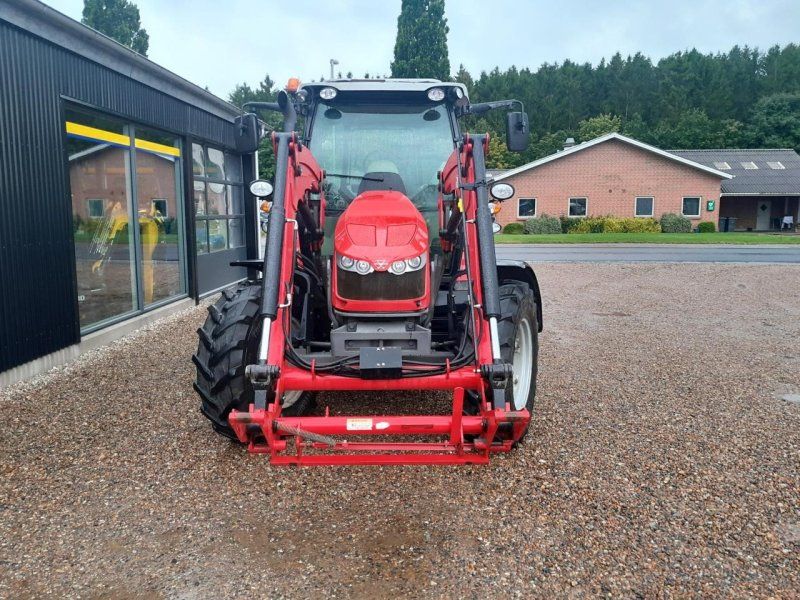 Massey Ferguson 5610