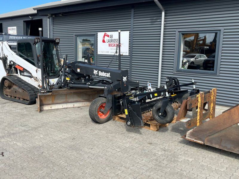 Bobcat t590 MED afretter+powerrake+knuser