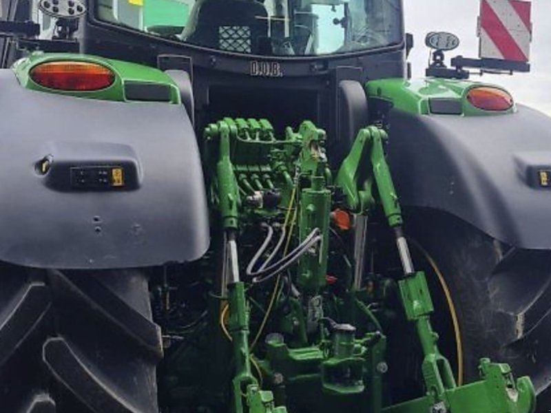 John Deere 6R250 Den nyeste 6R model. Front PTO. Command Arm. Command Pro.