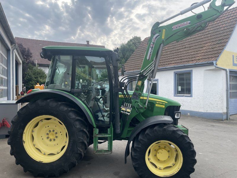 John Deere 5090 M