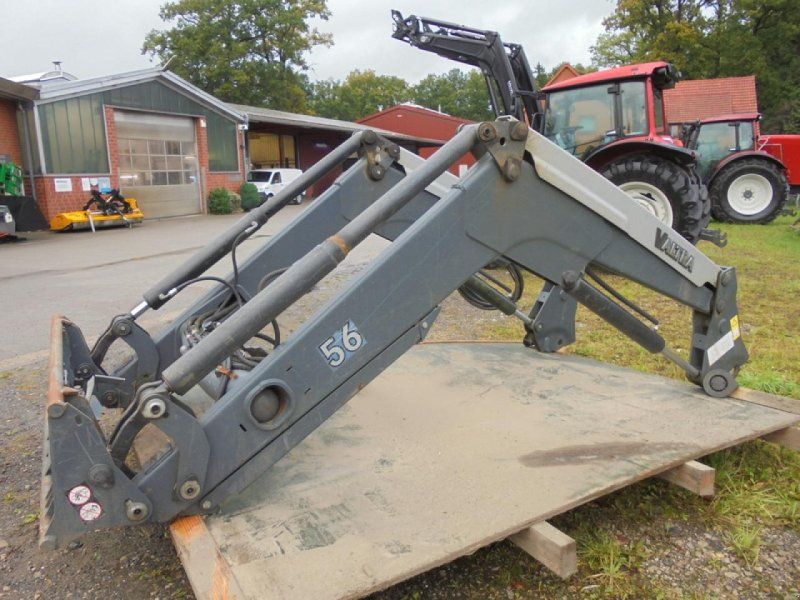 Valtra ALÖ FRONTLADER SCHWINGE