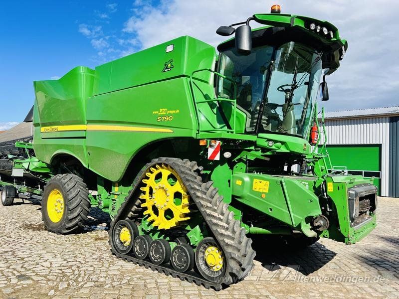 John Deere S790