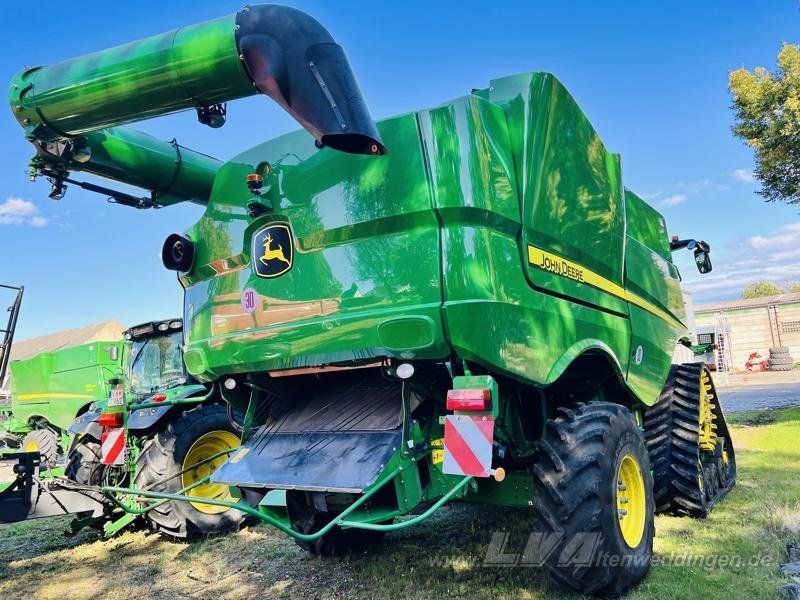 John Deere S780
