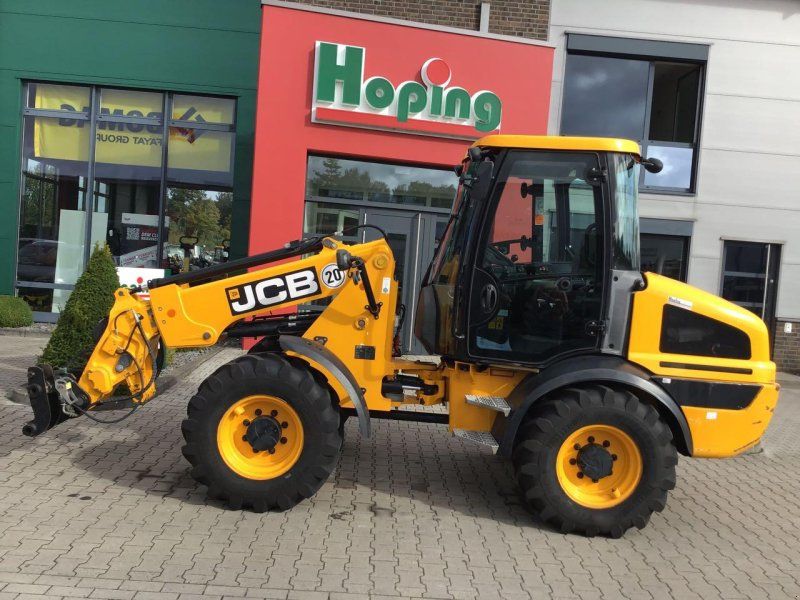 JCB TM220