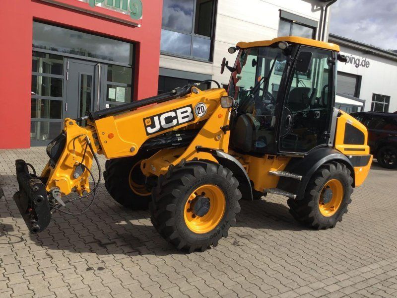 JCB TM220