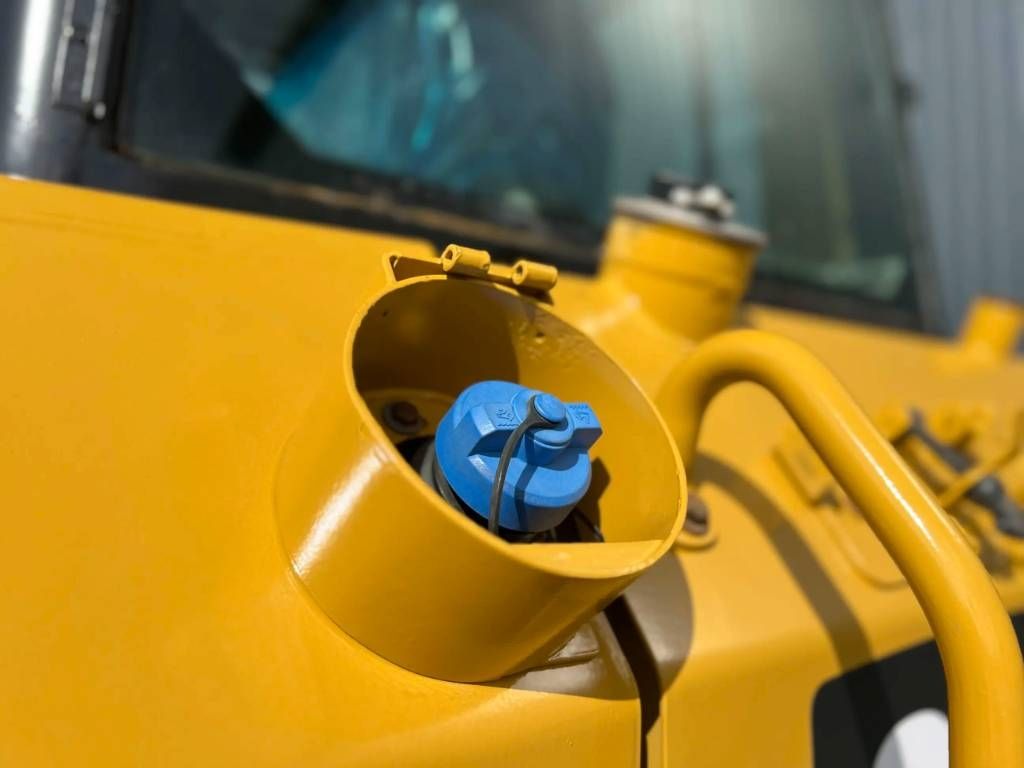CAT D6N LGP