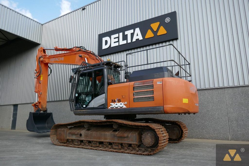 Hitachi ZX300LC-6