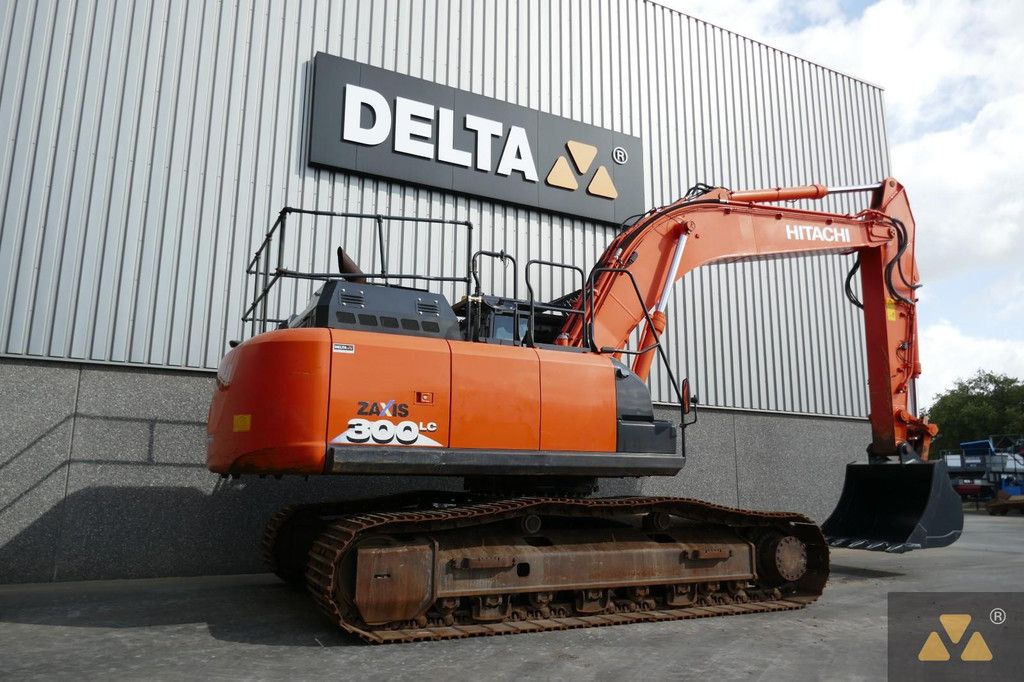 Hitachi ZX300LC-6