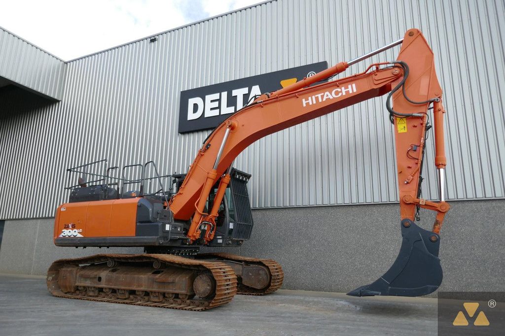 Hitachi ZX300LC-6