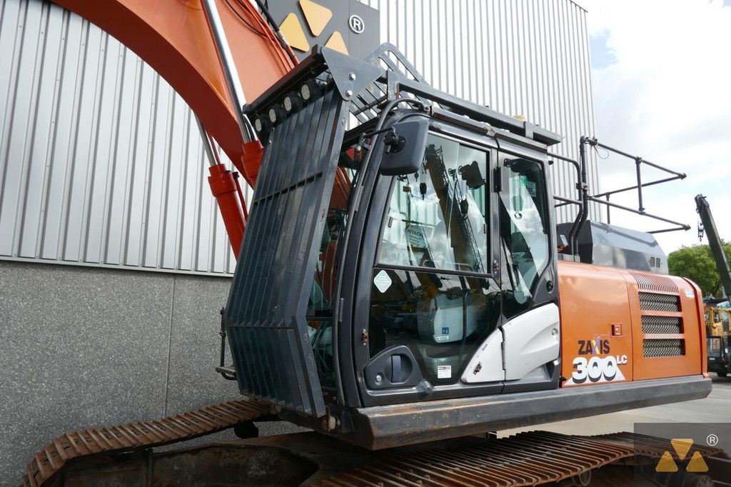 Hitachi ZX300LC-6
