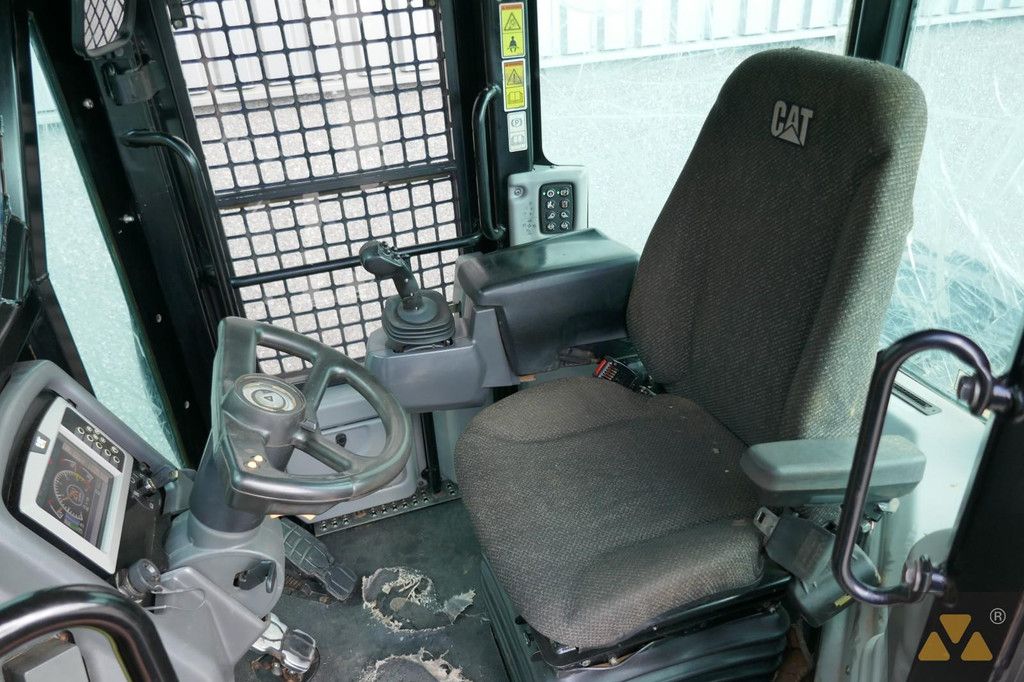 Caterpillar 525D