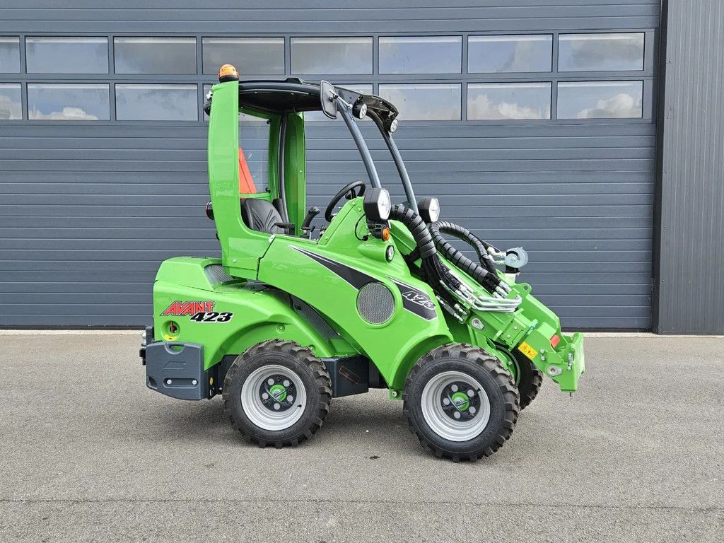 Avant 423 TDL+ Mini-shovel