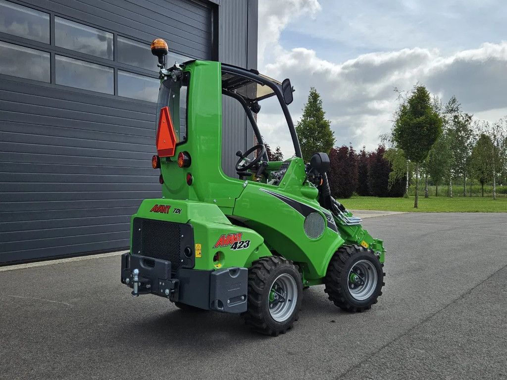 Avant 423 TDL+ Mini-shovel