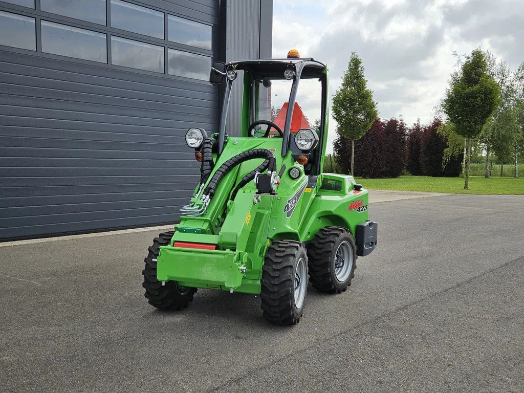 Avant 423 TDL+ Mini-shovel