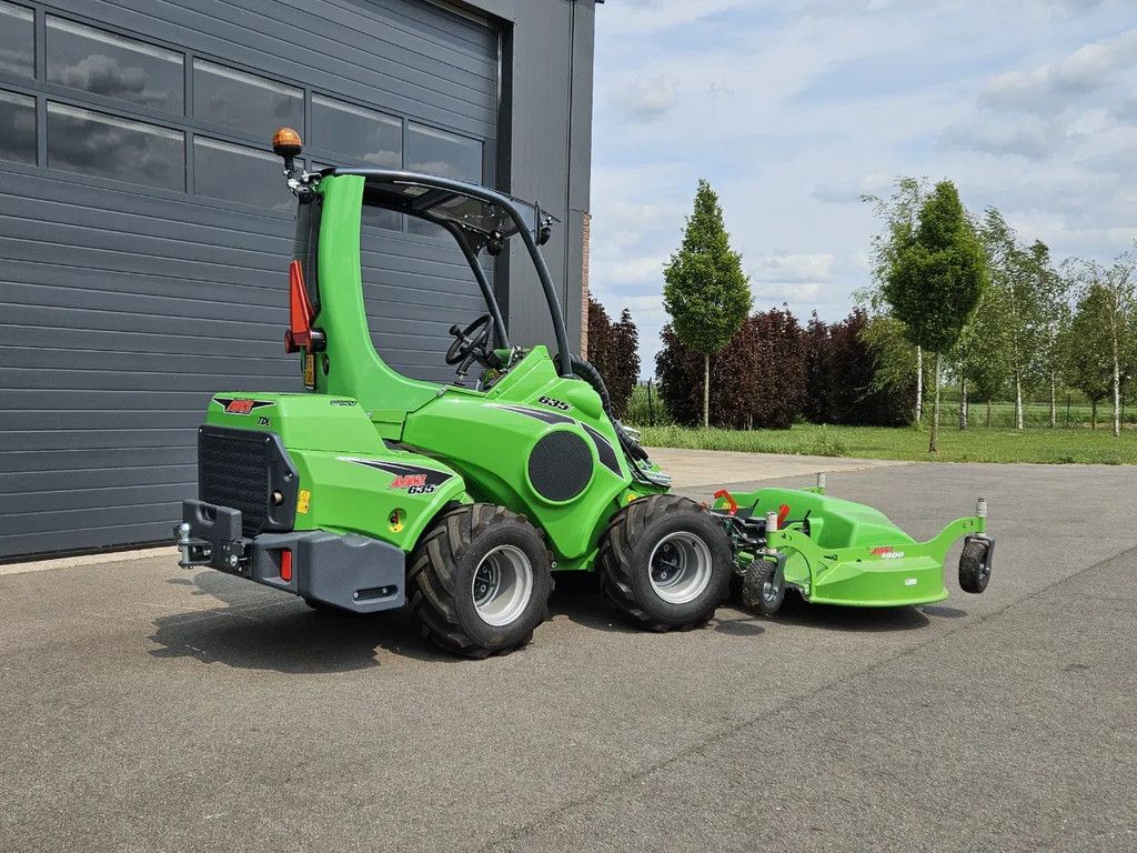 Avant 635i TDL+ mini-shovel