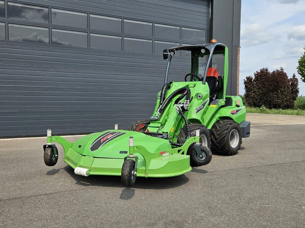 Avant 635i TDL+ mini-shovel
