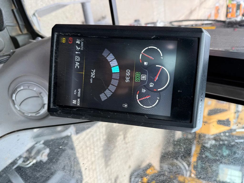 Volvo EW150