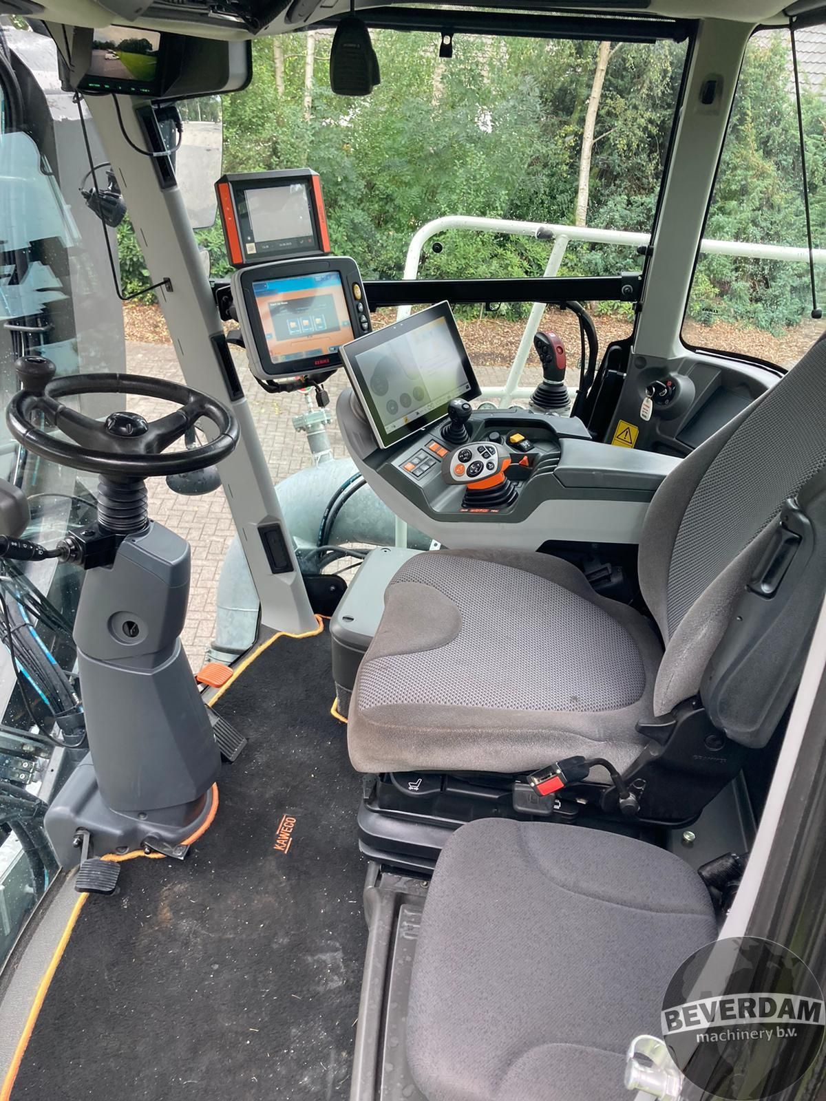 Claas Xerion 4200 & Kaweco Saddle Trac 16m3