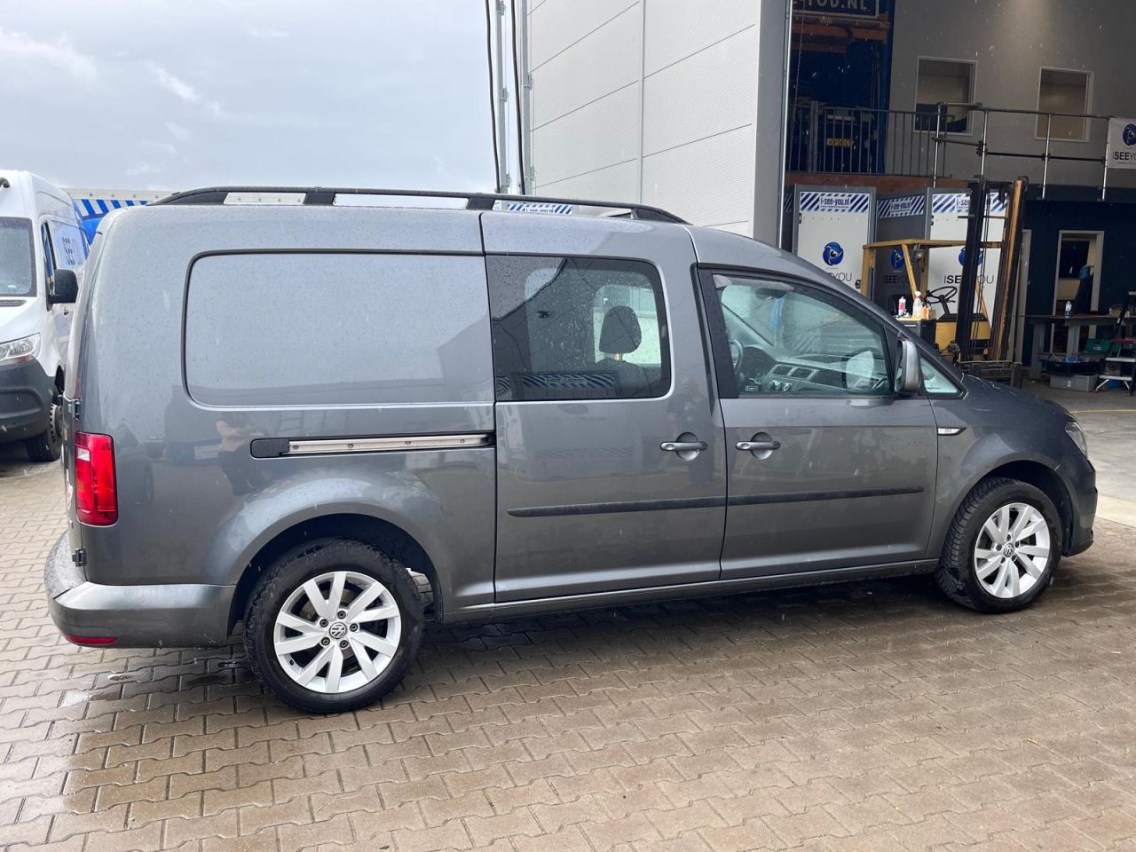 Volkswagen Caddy 2L TDI