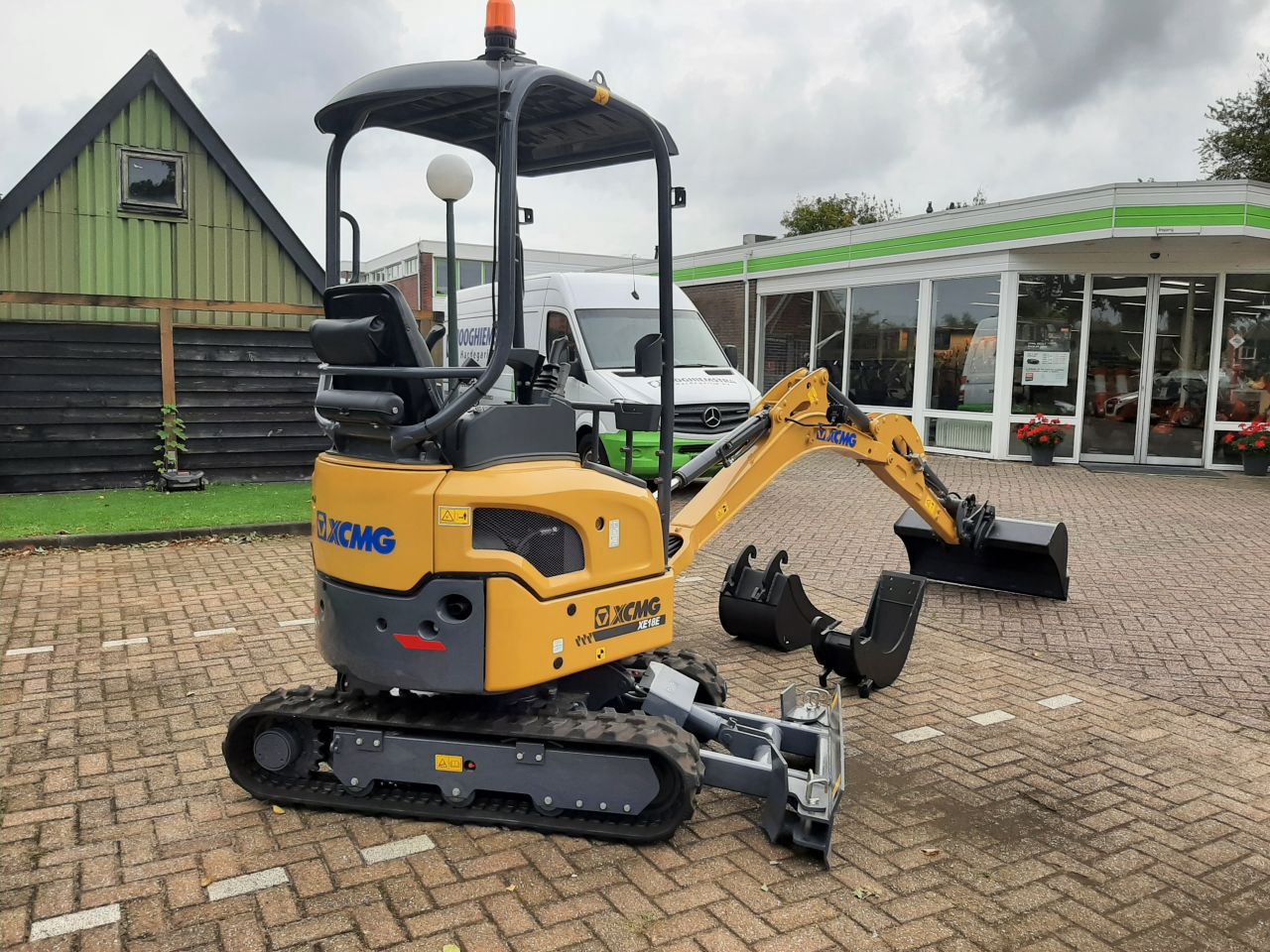 XCMG XE18E minikraan graafmachine - compleet met bakken en snelw